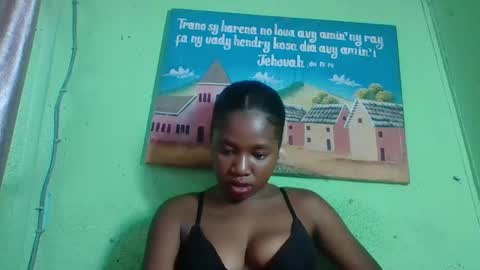Snapshot of elisabeth2525 chatting on 01-16-25, 11:48 elisabeth2525 online show from 01-16-25, 11:48