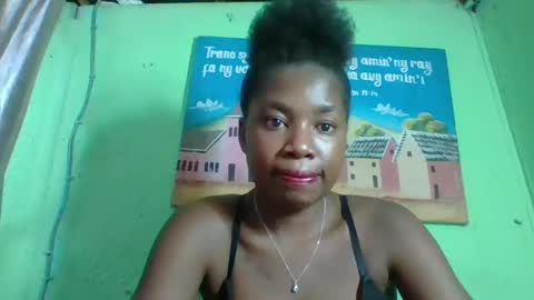 Snapshot of elisabeth2525 chatting on 01-17-25, 06:54 elisabeth2525 online show from 01-17-25, 06:54
