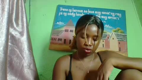 Snapshot of elisabeth2525 chatting on 01-19-25, 09:11 elisabeth2525 online show from 01-19-25, 09:11