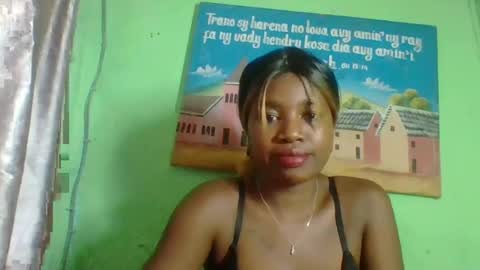Snapshot of elisabeth2525 chatting on 01-20-25, 05:06 elisabeth2525 online show from 01-20-25, 05:06