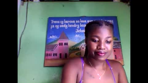 Snapshot of elisabeth2525 chatting on 02-01-25, 02:45 elisabeth2525 online show from 02-01-25, 02:45