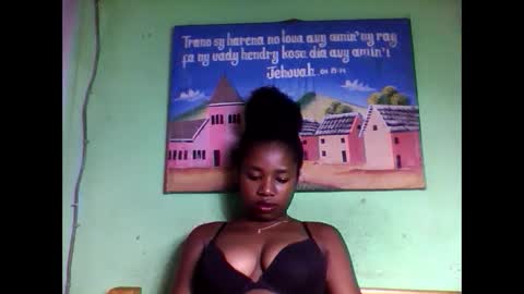Snapshot of elisabeth2525 chatting on 02-07-25, 02:37 elisabeth2525 online show from 02-07-25, 02:37