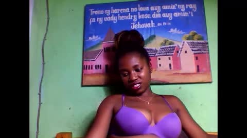 Snapshot of elisabeth2525 chatting on 02-11-25, 07:16 elisabeth2525 online show from 02-11-25, 07:16