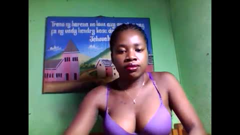 Snapshot of elisabeth2525 chatting on 02-14-25, 02:28 elisabeth2525 online show from 02-14-25, 02:28