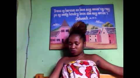 Snapshot of elisabeth2525 chatting on 02-14-25, 10:28 elisabeth2525 online show from 02-14-25, 10:28