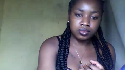 Snapshot of elisabeth2525 chatting on 06-17-26, 03:35 elisabeth2525 online show from 06-17-26, 03:35