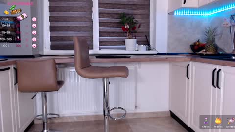 Snapshot of elisabeth_jason chatting on 01-15-25, 08:41 elisabeth_jason online show from 01-15-25, 08:41