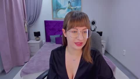 Snapshot of elisabethmills chatting on 12-08-24, 02:52 Elisabeth online show from 12-08-24, 02:52