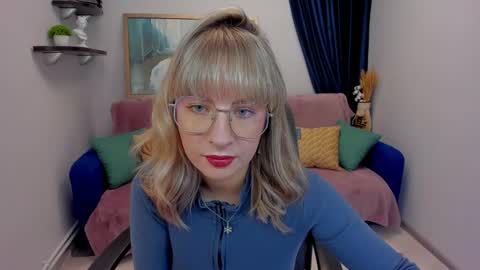 Snapshot of elisabethmills chatting on 01-31-25, 06:24 Elisabeth online show from 01-31-25, 06:24