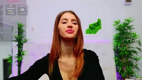 ElisaCharm online show from 11-20-25, 05:18