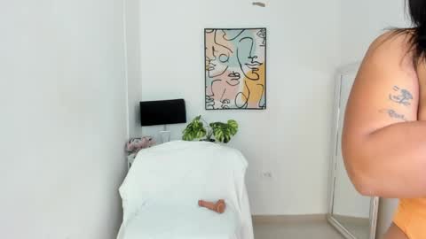 elise online show from 04-15-26, 01:51