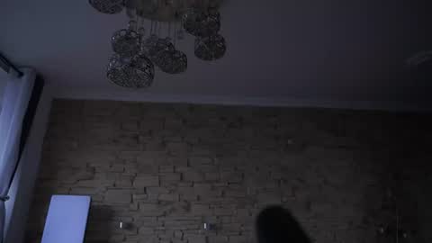 Snapshot of elise_diamond chatting on 07-12-26, 11:07 Elise diamond online show from 07-12-26, 11:07