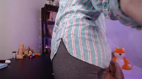 elise_nyx online show from 05-12-26, 11:40