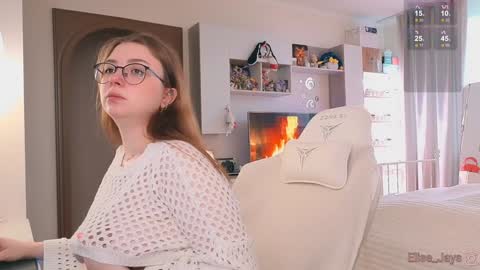 Elise    online show from 10-02-25, 12:23