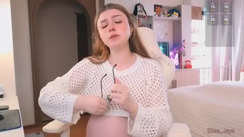 Elise    online show from 10-12-25, 12:15