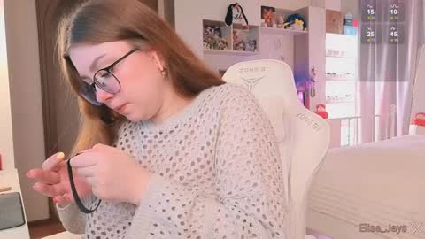 Elise    online show from 10-13-25, 01:00