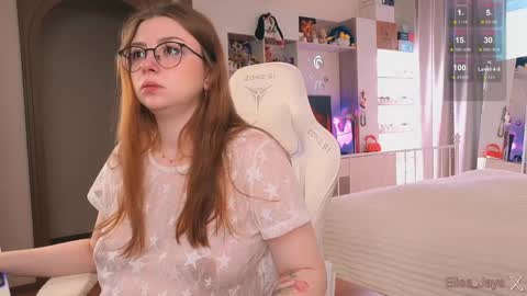Elise    online show from 10-19-25, 11:11