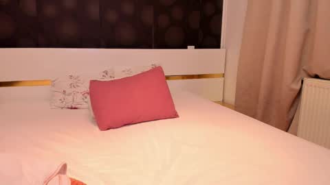 Elly online show from 02-26-26, 06:51