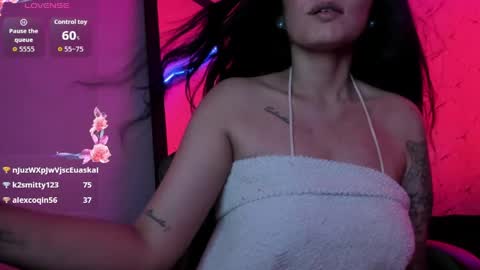 Snapshot of elissa_iris chatting on 06-05-26, 07:03 E L I S S A online show from 06-05-26, 07:03