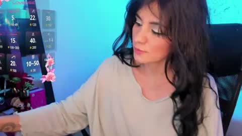 Snapshot of elissa_iris chatting on 07-03-26, 02:29 E L I S S A online show from 07-03-26, 02:29
