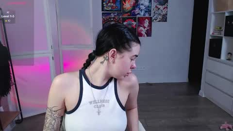 Ari online show from 01-23-25, 03:11