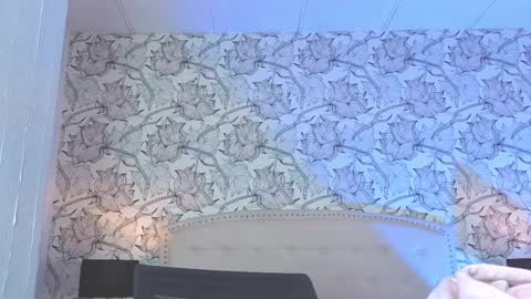 Eliza online show from 04-04-26, 07:33