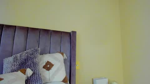 Snapshot of eliza_sanz chatting on 02-09-25, 05:33 My name is ElizaPVT is open online show from 02-09-25, 05:33