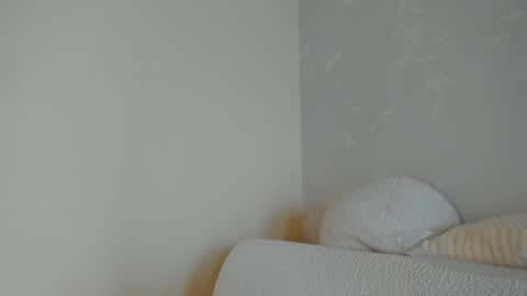 Snapshot of eliza_sanz chatting on 02-15-25, 09:26 My name is ElizaPVT is open online show from 02-15-25, 09:26