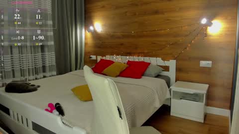 Elizabeth online show from 12-21-24, 11:45