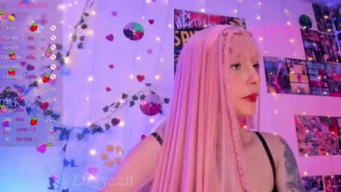    Independent Model online show from 05-26-26, 04:14