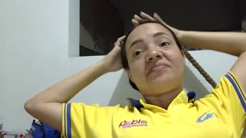 Snapshot of elizabeth_martinez_ chatting on 09-11-25, 10:43 Elizabeth Martinez online show from 09-11-25, 10:43