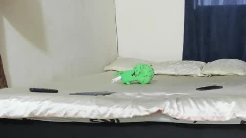 Elizabeth Mathure online show from 01-16-26, 11:36