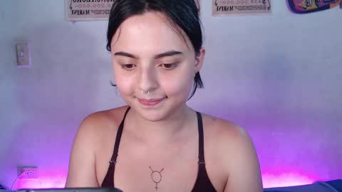 Elizabeth Taylor online show from 03-10-25, 02:17