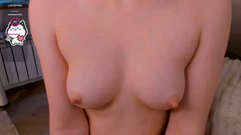 Snapshot of elizabethandersen chatting on 01-06-25, 04:15 Elizabeth online show from 01-06-25, 04:15