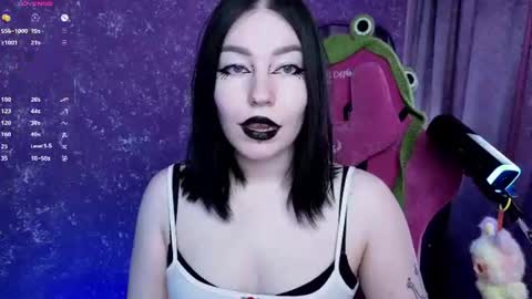 Snapshot of elizabethflowerr chatting on 06-16-26, 02:58 Eli online show from 06-16-26, 02:58