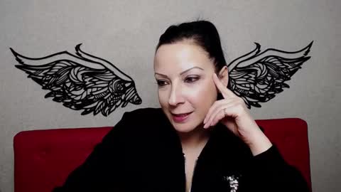 Snapshot of elizabethsho chatting on 12-04-24, 09:24 ElizabethSho online show from 12-04-24, 09:24