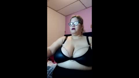 Elizabeth online show from 01-16-26, 10:52