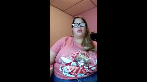 Elizabeth online show from 02-25-26, 01:21