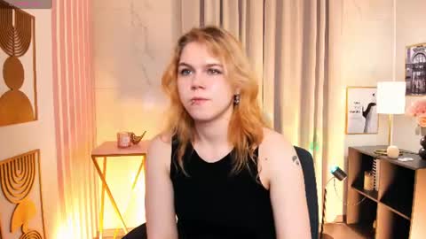 Elizabeth online show from 06-18-26, 09:25
