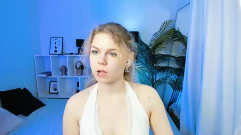 Elizabeth online show from 07-05-26, 06:42
