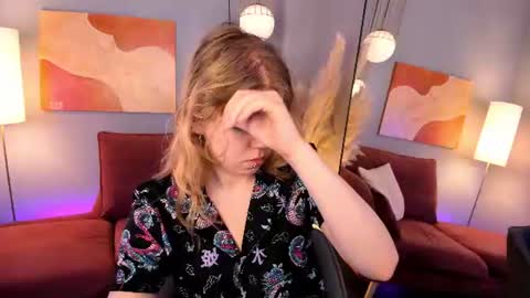 Elizabeth online show from 07-30-26, 05:50