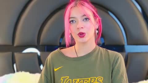 Snapshot of elizabetthkitty chatting on 02-10-25, 08:31 Elizabet online show from 02-10-25, 08:31