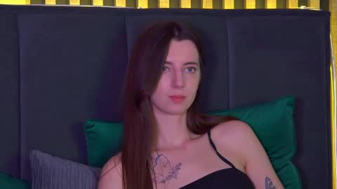 Elizabet online show from 01-17-25, 05:30