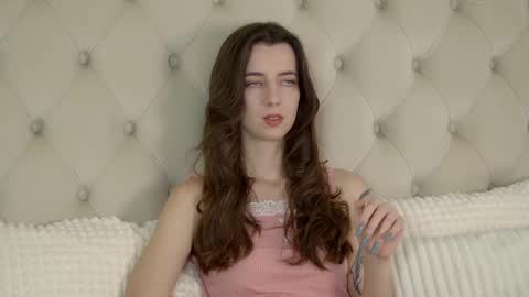 Elizabet online show from 01-18-25, 09:13