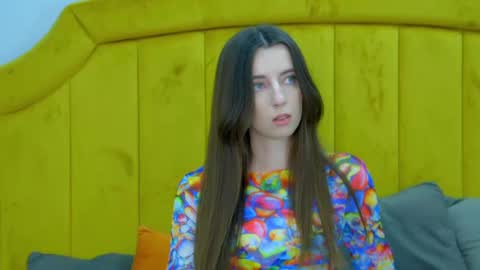 Elizabet online show from 01-24-25, 08:34