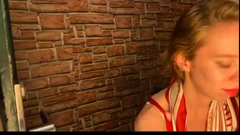 Snapshot of elizastorm chatting on 06-20-26, 06:33 Eliza online show from 06-20-26, 06:33