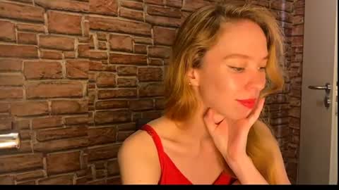 Snapshot of elizastorm chatting on 07-06-26, 07:16 Eliza online show from 07-06-26, 07:16