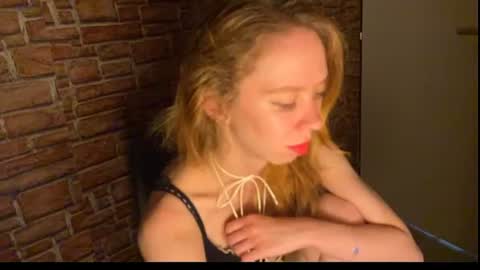 Snapshot of elizastorm chatting on 07-13-26, 06:00 Eliza online show from 07-13-26, 06:00