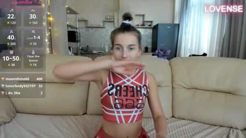 Eliz                               online show from 02-19-25, 12:22