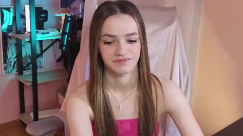 Snapshot of elizzza_ chatting on 06-26-26, 05:23 elizzza_ online show from 06-26-26, 05:23